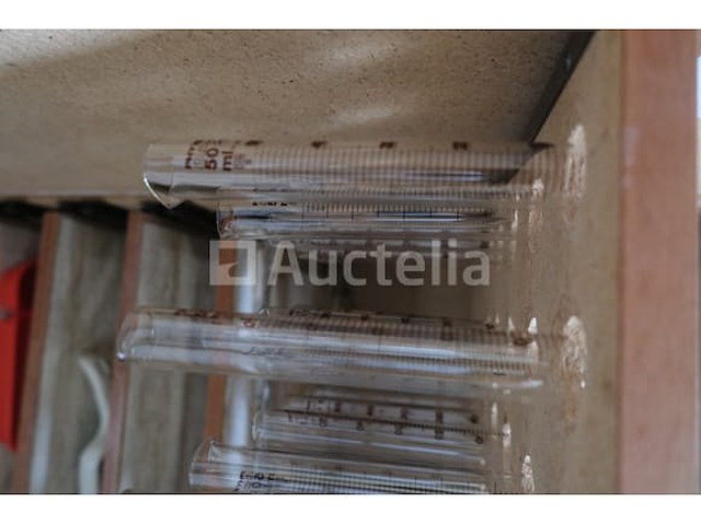 Kabinet met inhoud - afbeelding 8 van  18