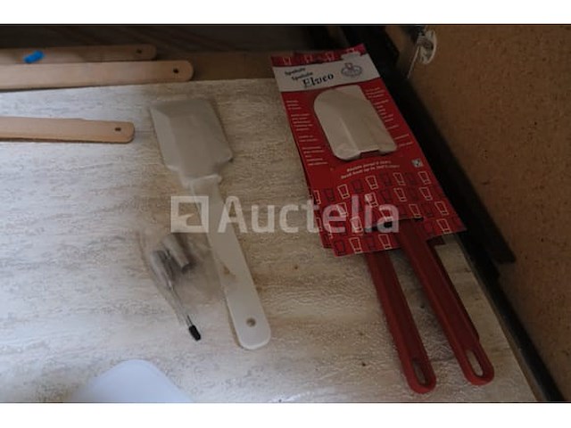 Kabinet met inhoud - afbeelding 9 van  18