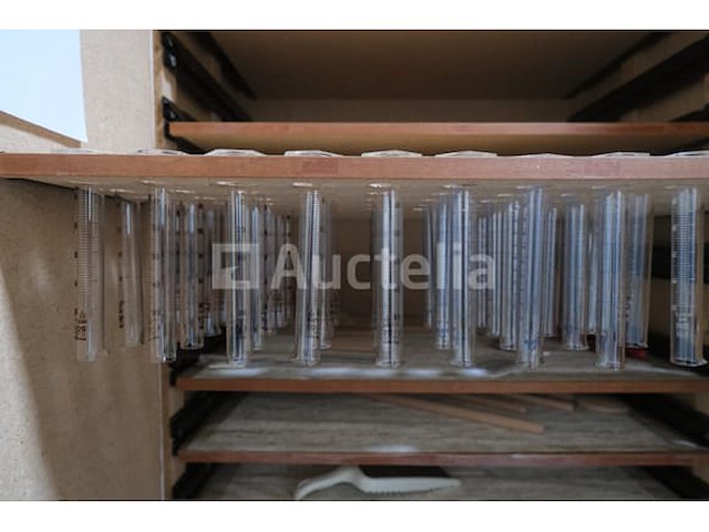 Kabinet met inhoud - afbeelding 18 van  18