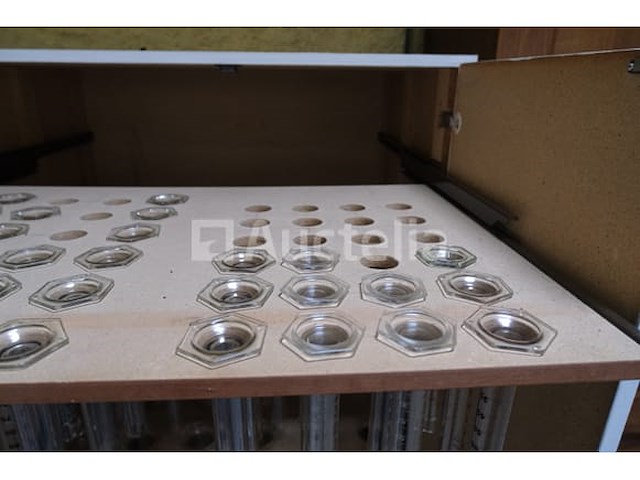 Kabinet met inhoud - afbeelding 7 van  18