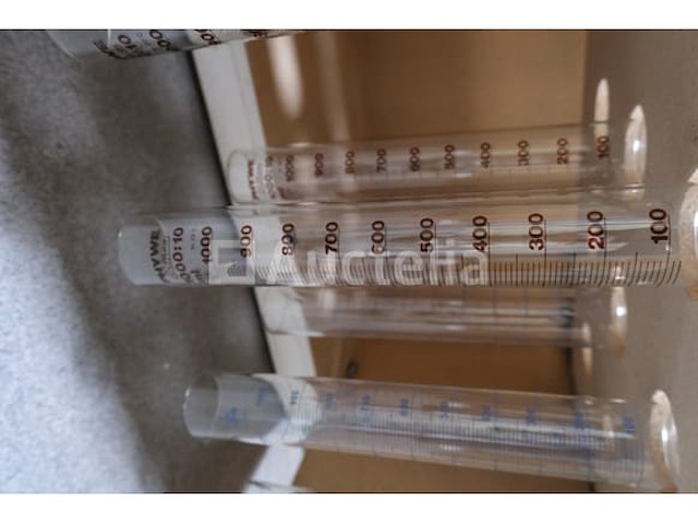 Kabinet met inhoud - afbeelding 8 van  18