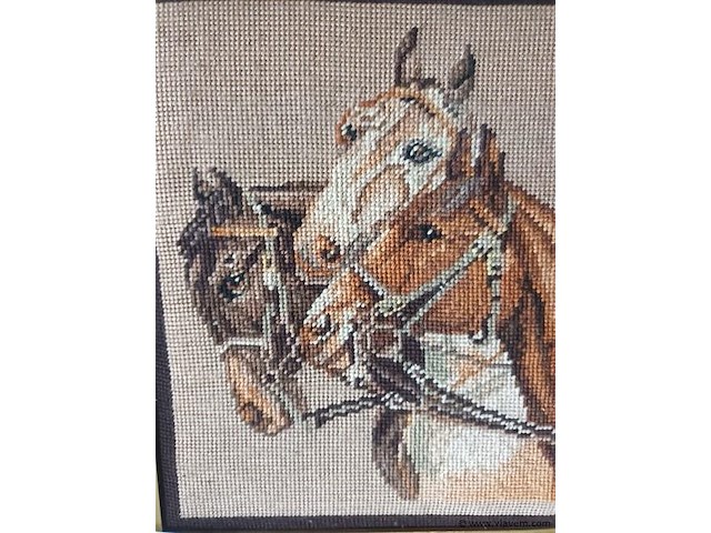 Kader met borduurwerk - afbeelding 2 van  2