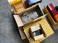 Kaders / glazen omhuizing autoverlichting - afbeelding 5 van  5