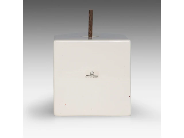 Kaisin charles (1972), a porcelain birdhouse, 2007, edition by boch keramis, la louvière, 21 x 14 x 14 cm. (8.26 x 5.50 x 5.50 in.) - afbeelding 6 van  7
