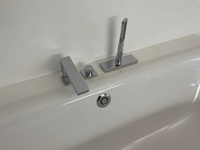 Kaldewei silenio bad met hansgrohe handdouche - afbeelding 3 van  11