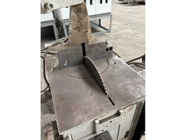 Kaltenbach tl350 afkortcirkelzaagmachine - afbeelding 6 van  6