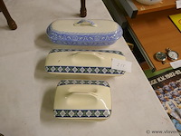 Kammenbakjes en zeepbakje - afbeelding 1 van  1