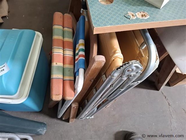 Kampeermateriaal - afbeelding 2 van  3