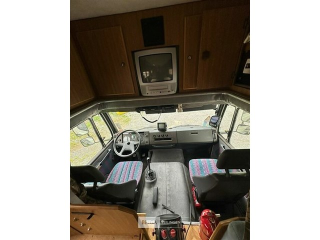 Kampeerwagen - afbeelding 12 van  28