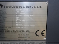 Kanaalbuigmachine dominosign l-lite signbender lsb-200, bouwjaar 2018, serienummer sc-18576, 0,69 kw, 220 v, 1 fasen, 1400x680x1550 mm, 490 kg, ce-gemarkeerd, monitor en toetsenbord, werking niet gekend - afbeelding 3 van  5