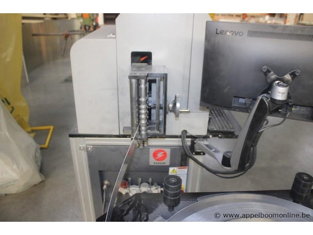 Kanaalbuigmachine dominosign l-lite signbender lsb-200, bouwjaar 2018, serienummer sc-18576, 0,69 kw, 220 v, 1 fasen, 1400x680x1550 mm, 490 kg, ce-gemarkeerd, monitor en toetsenbord, werking niet gekend - afbeelding 4 van  5