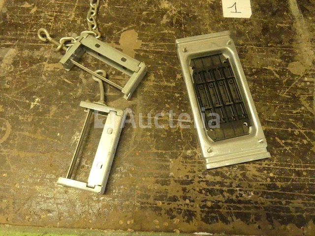 Kanalen voor elektrische kabel, 1 garagedeurmotor - afbeelding 4 van  15