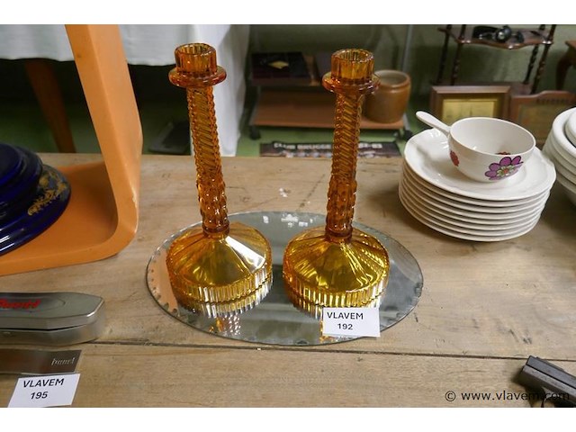 Kandelaars in amber glas - afbeelding 1 van  1