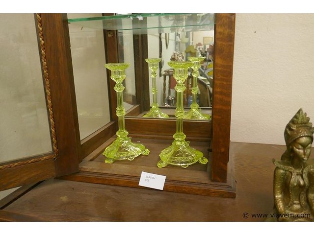 Kandelaars in groen glas - afbeelding 1 van  1