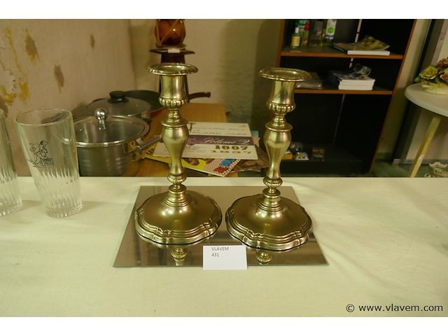 Kandelaars in massief metaal - afbeelding 1 van  1