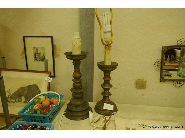 Kandelaars in massief oud koper - afbeelding 1 van  1