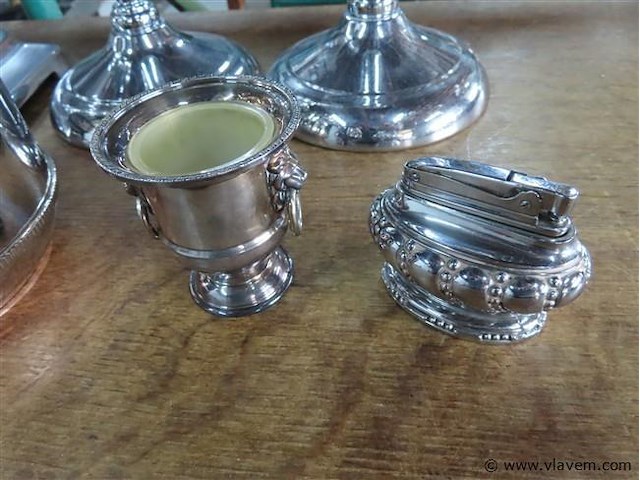 Kandelaars, thermos enz…. - afbeelding 2 van  4