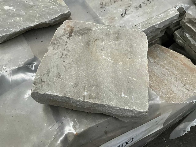 Kandla grijs terrastegel ca 6 m2 - afbeelding 2 van  4