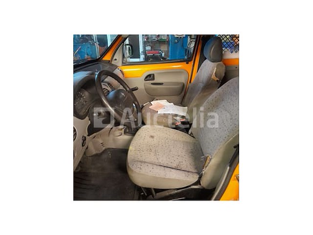 Kangoo lis388 137,183 km 2003 - afbeelding 8 van  20