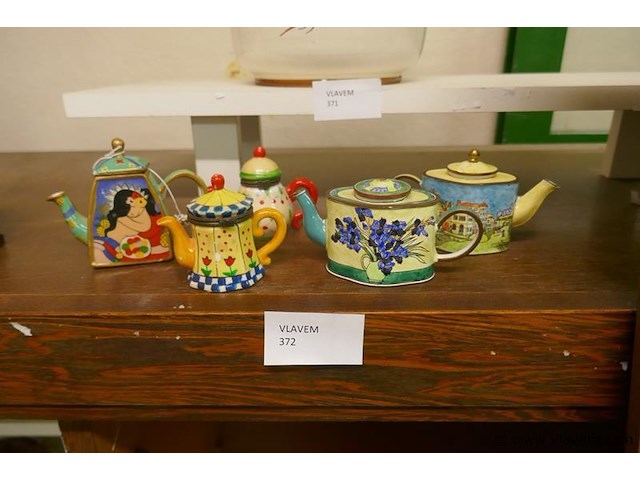 Kannetjes met deksel - afbeelding 1 van  2