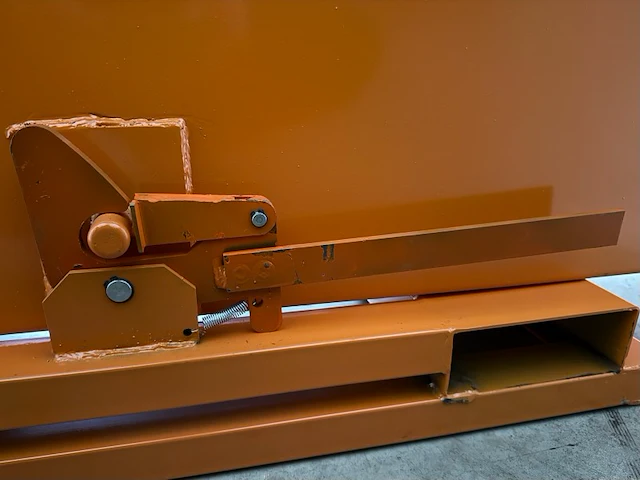 Kantelbak 1150 liter - afbeelding 7 van  17