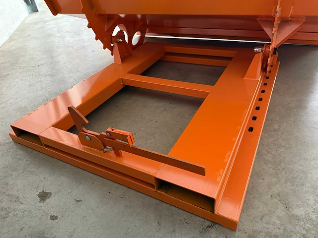 Kantelbak 1150 liter - afbeelding 7 van  16