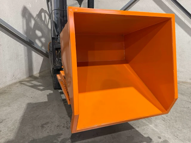 Kantelbak 765 liter - afbeelding 9 van  17