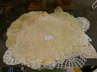 Kanten doekjes en haakwerkjes - afbeelding 1 van  1