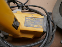 Kantenfreesmachine dewalt + cirkelzaagmachine makita - afbeelding 3 van  6