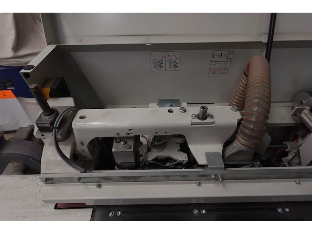 Kantenlijmmachine scm - afbeelding 9 van  13