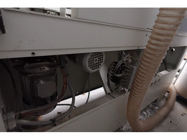 Kantenlijmmachine scm - afbeelding 11 van  13