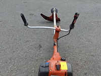 Kantenmaaier husqvarna - afbeelding 2 van  7