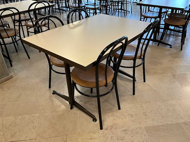 Kantinemeubilair - afbeelding 1 van  8