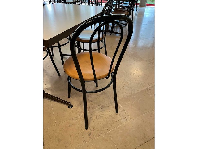 Kantinemeubilair - afbeelding 3 van  8