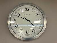 Kantinetafels stoelen en decoratie - afbeelding 13 van  13