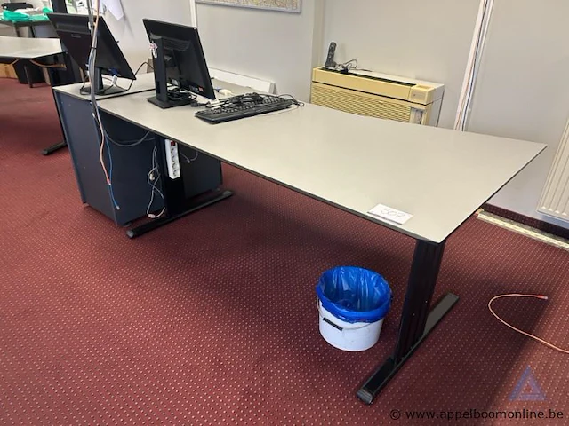 Kantoorbureau, 180 x 100 cm - afbeelding 1 van  2