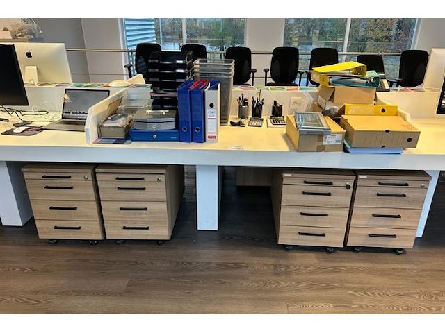 Kantoormateriaal - afbeelding 1 van  8