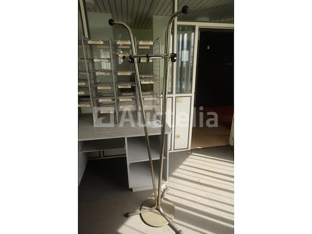 Kantoormeubilair + accessoires - afbeelding 2 van  12