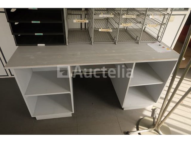 Kantoormeubilair + accessoires - afbeelding 1 van  12