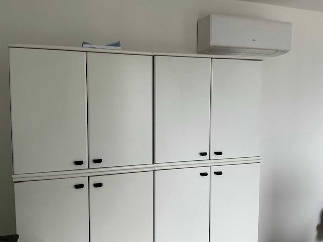 Kantoormeubilair in unit 604 - afbeelding 12 van  17