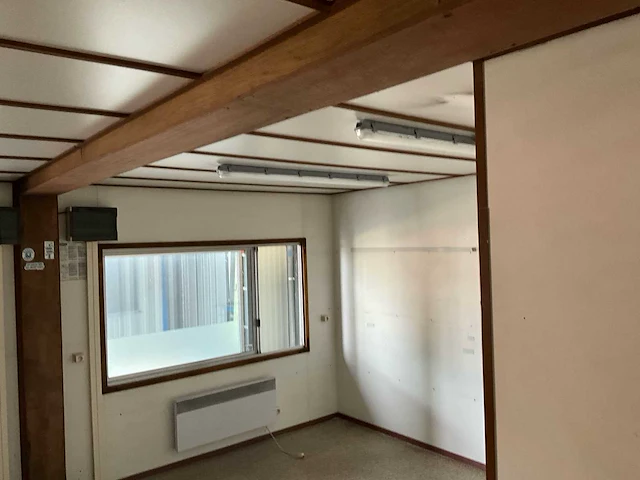 Kantoorunit 6m op 6m - afbeelding 14 van  33
