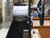 Kapmachine om fineerhout te snijden - afbeelding 3 van  7