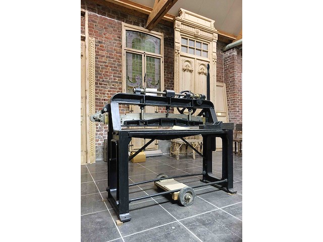 Kapmachine om fineerhout te snijden - afbeelding 4 van  7