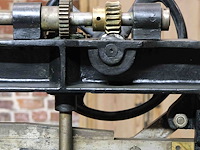 Kapmachine om fineerhout te snijden - afbeelding 7 van  7