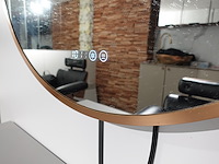 Kappersstoel met spiegel en tafel - afbeelding 6 van  7