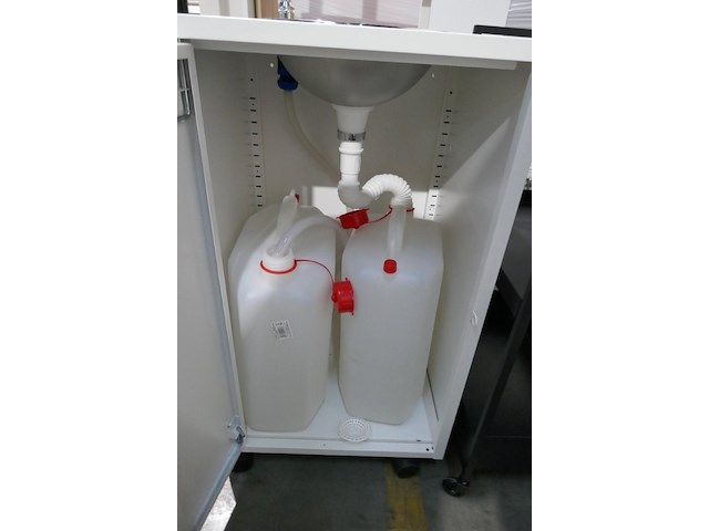 Kapperstrolleys + handwasbak - afbeelding 3 van  5