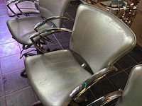 Kapsalon - 4 verstelbare stoelen - afbeelding 4 van  10