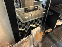 Kapsalon - afbeelding 2 van  8