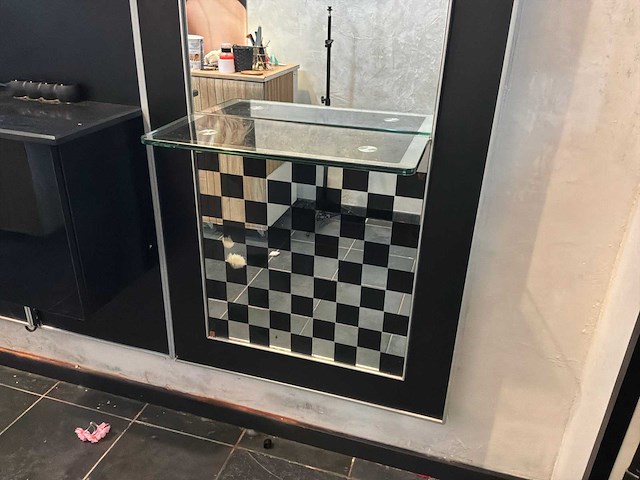 Kapsalon - afbeelding 5 van  8