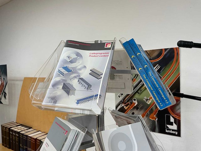 Kapstok en folderhouder - afbeelding 4 van  5